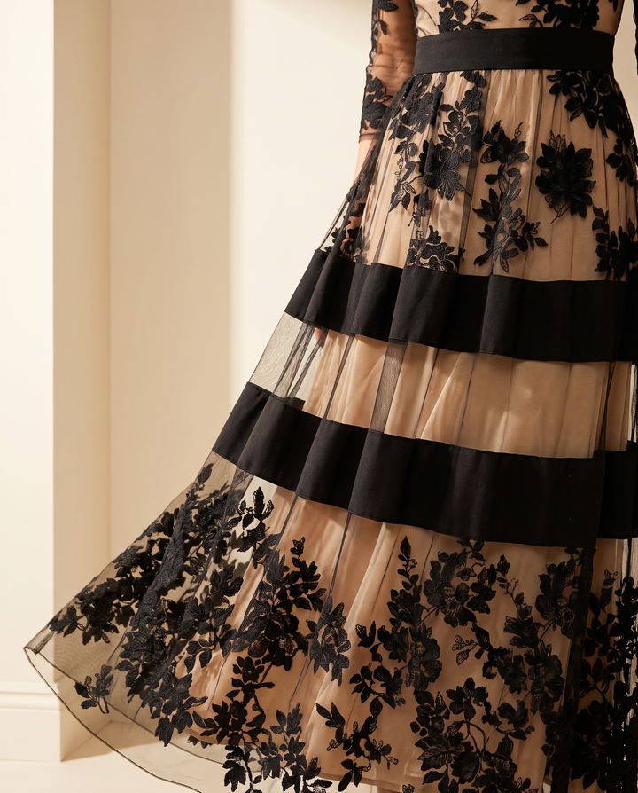 ROSALINE | Black Lace Maxi Dress